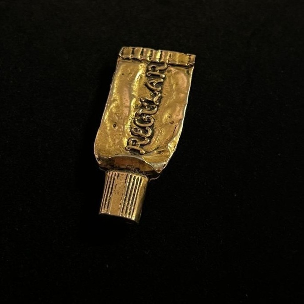 Novelty Signed Brooch - Picture 3 of 4